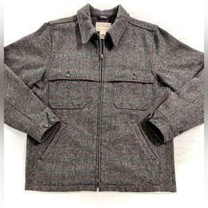 L.L. Bean Men's Maine Guide Wool Zip-Front Jac-Shirt, Plaid. Size Medium.